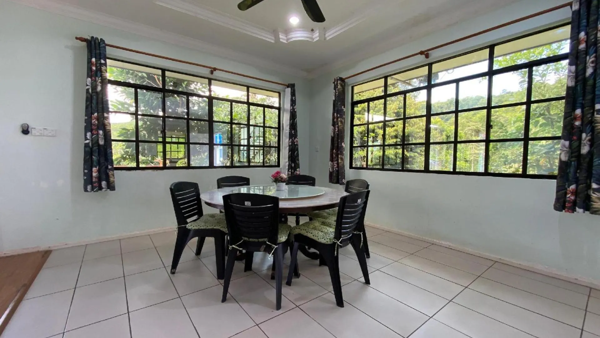 Homestay Tambunan Nature Lodge Malaysia